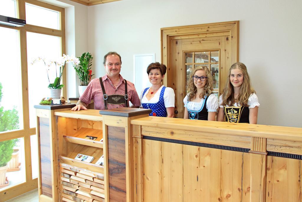 Hotel-Gasthof Zum Oberen Wirt Regen Exterior photo